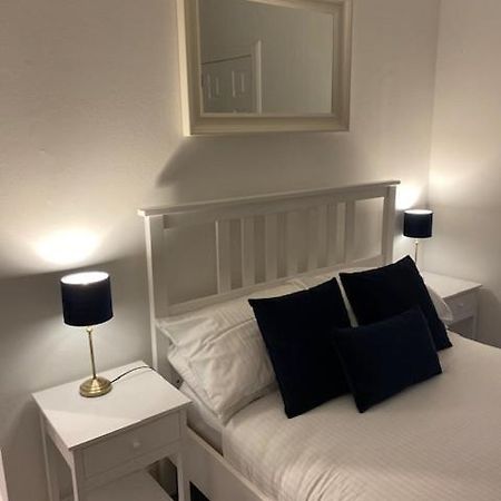 Glenfinnan - Two Bedroom Apartment Dunfermline Zewnętrze zdjęcie